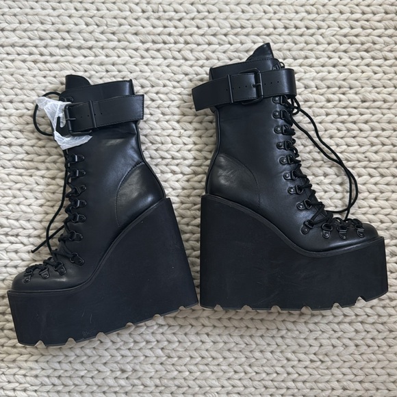 Current Mood Black Platform Combat Boots - Picture 4 of 7